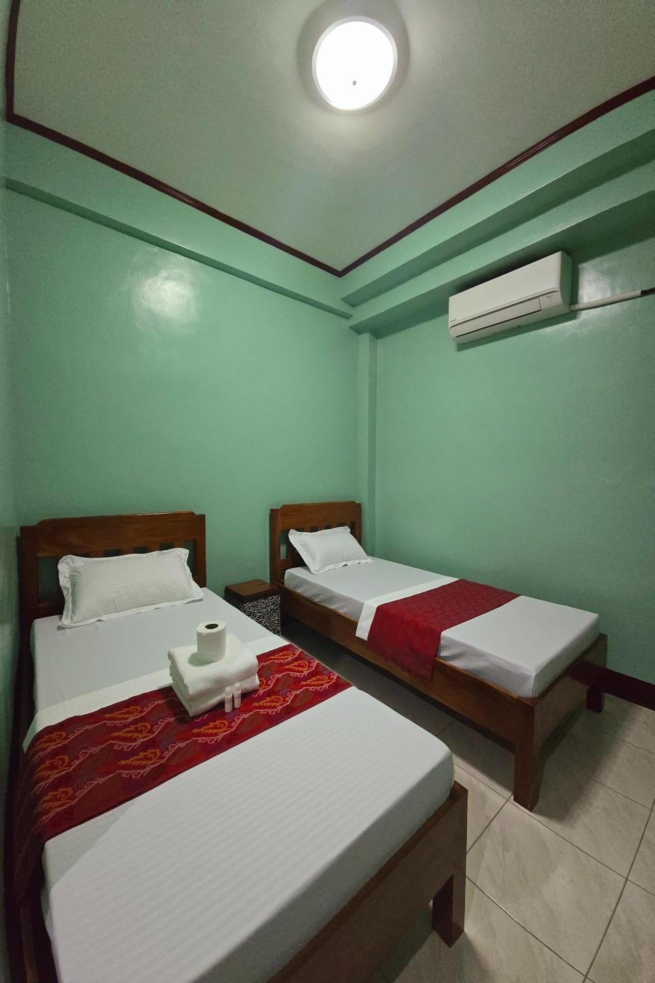 Nober Pension House City Center Puerto Princesa Eksteriør billede