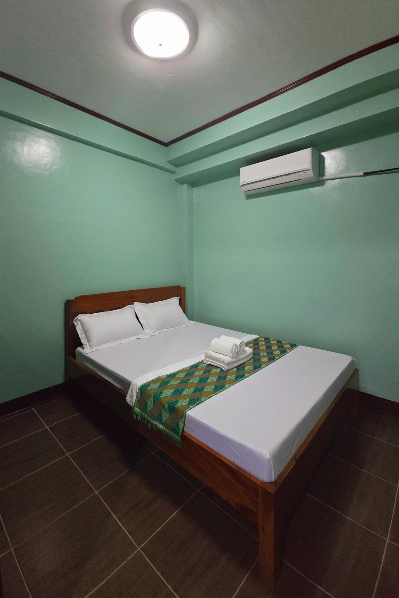 Nober Pension House City Center Puerto Princesa Eksteriør billede