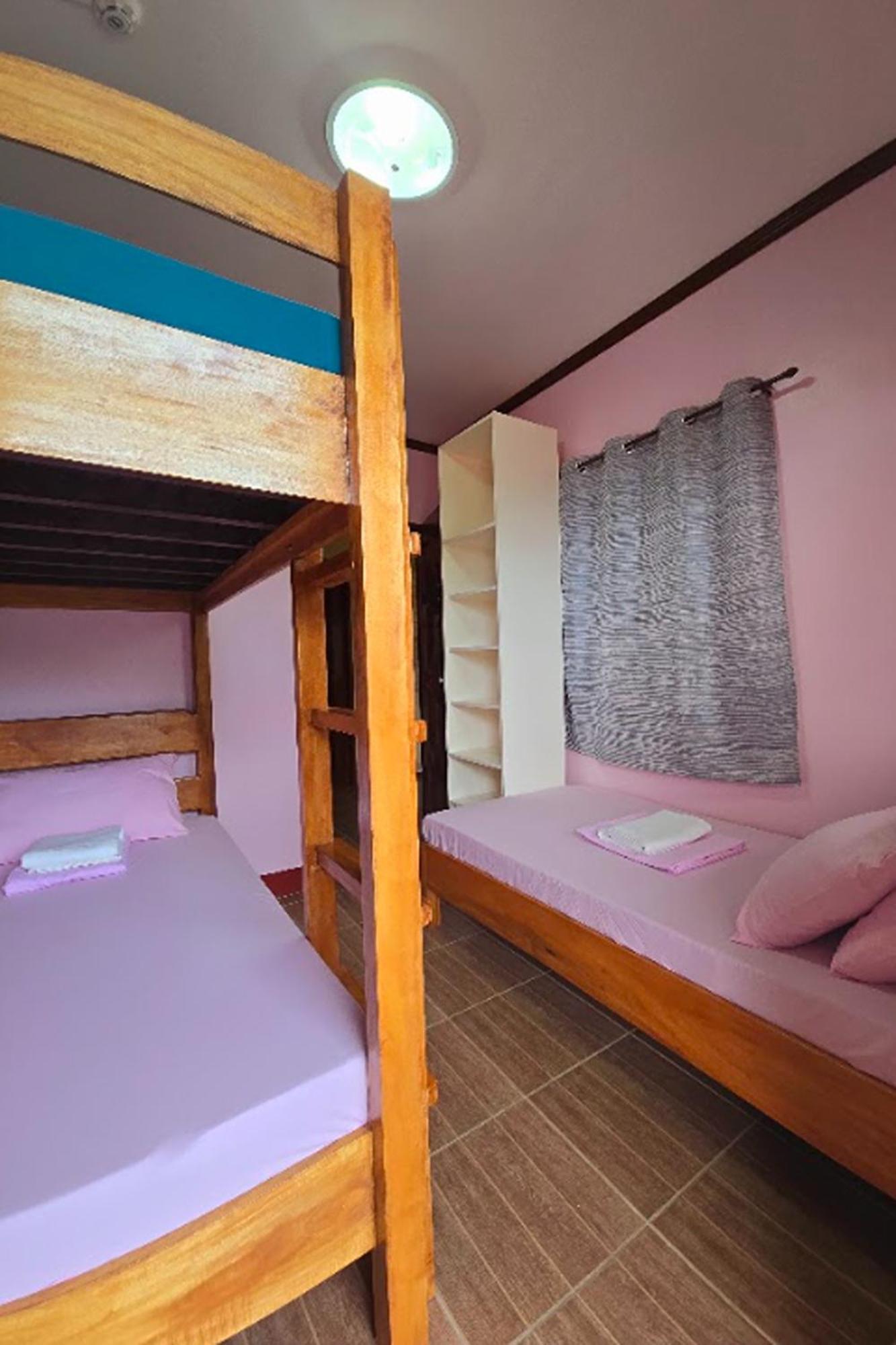Nober Pension House City Center Puerto Princesa Eksteriør billede