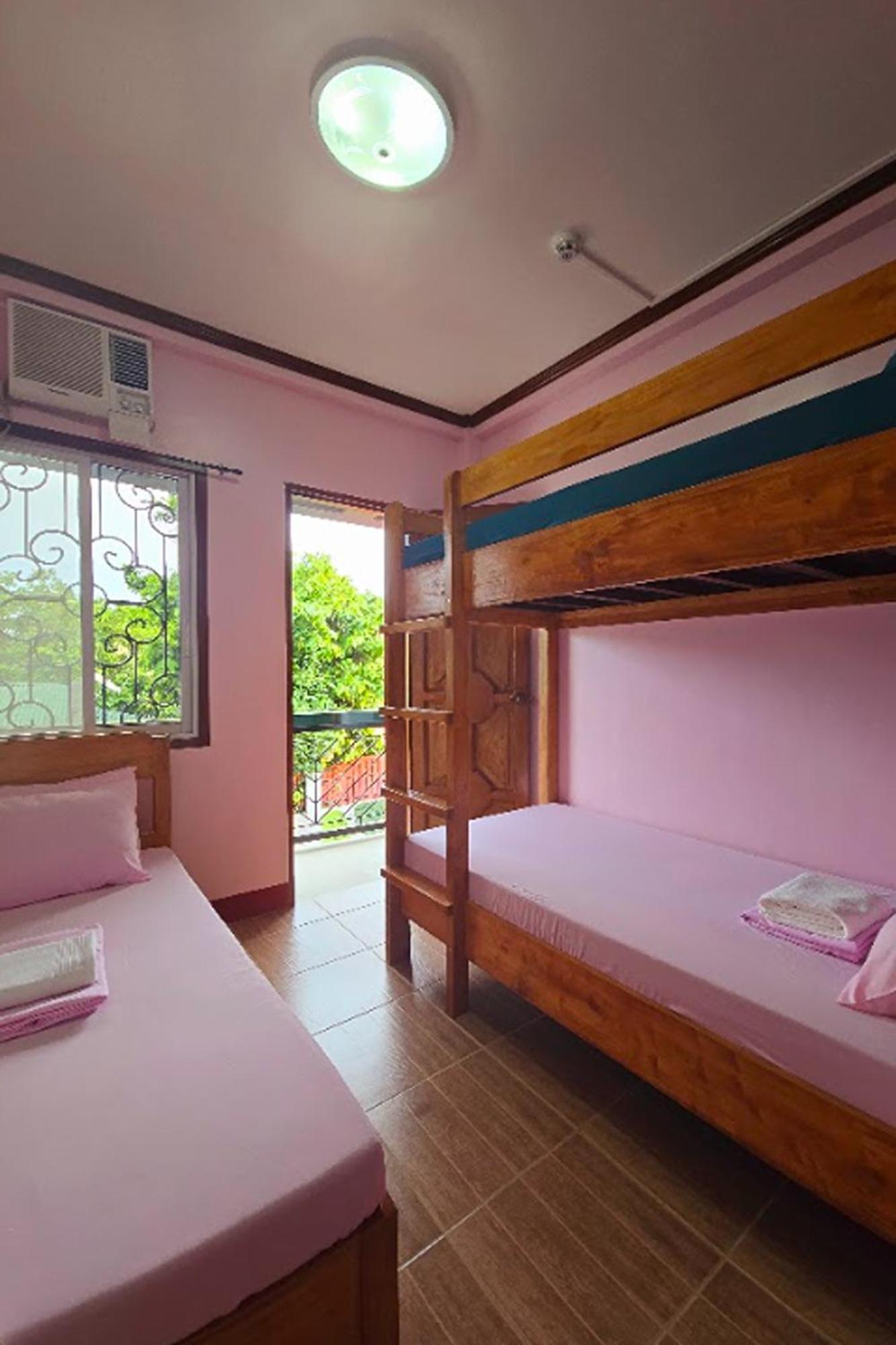 Nober Pension House City Center Puerto Princesa Eksteriør billede